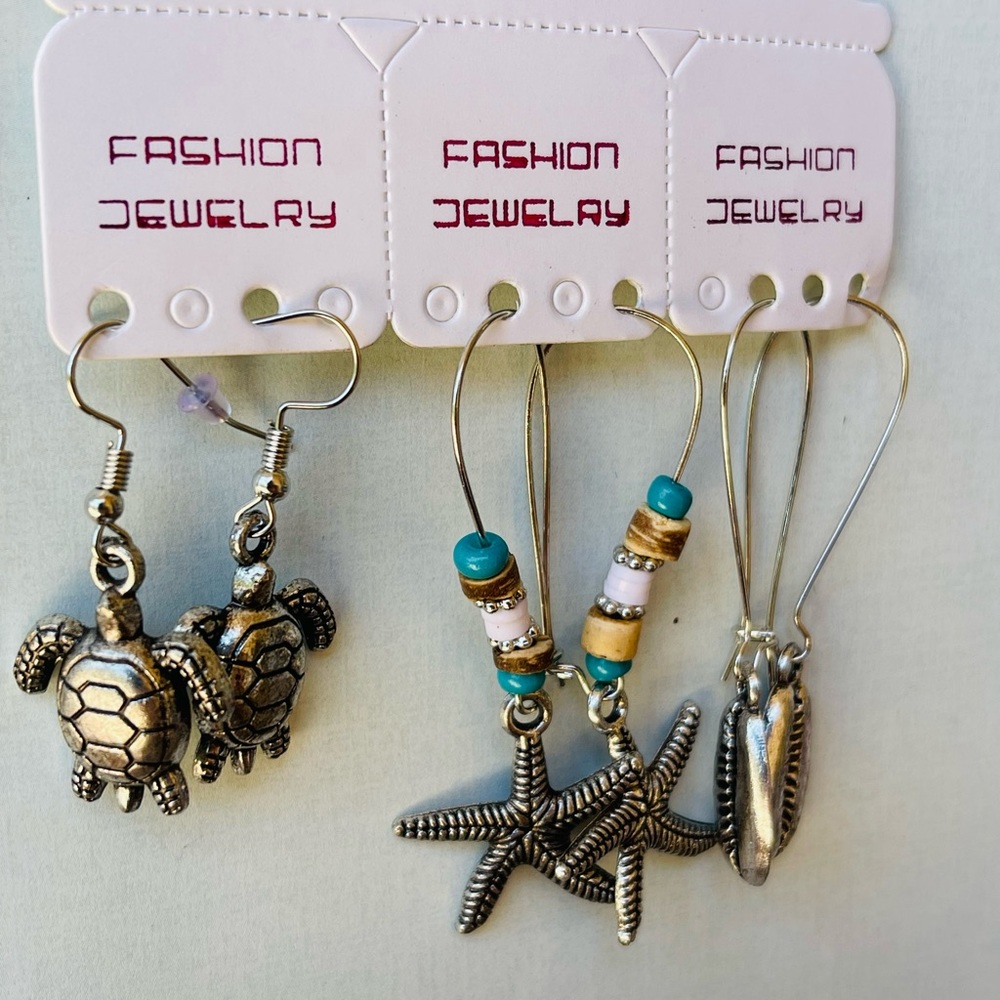 ➷ 5/$25 Beach Themed Set of 3 Pairs of Earrings NWOT